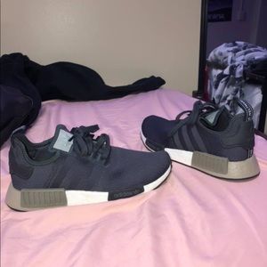 Women’s NMD R1 sneakers